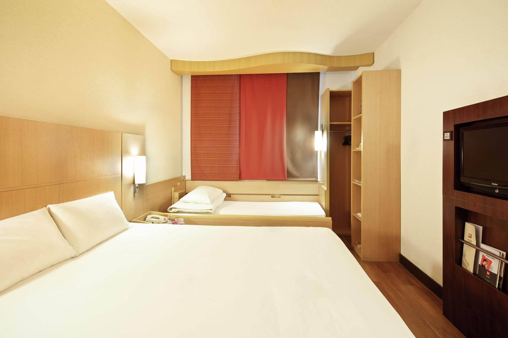 Ibis Paris Porte D'Italie Gentilly Bagian luar foto