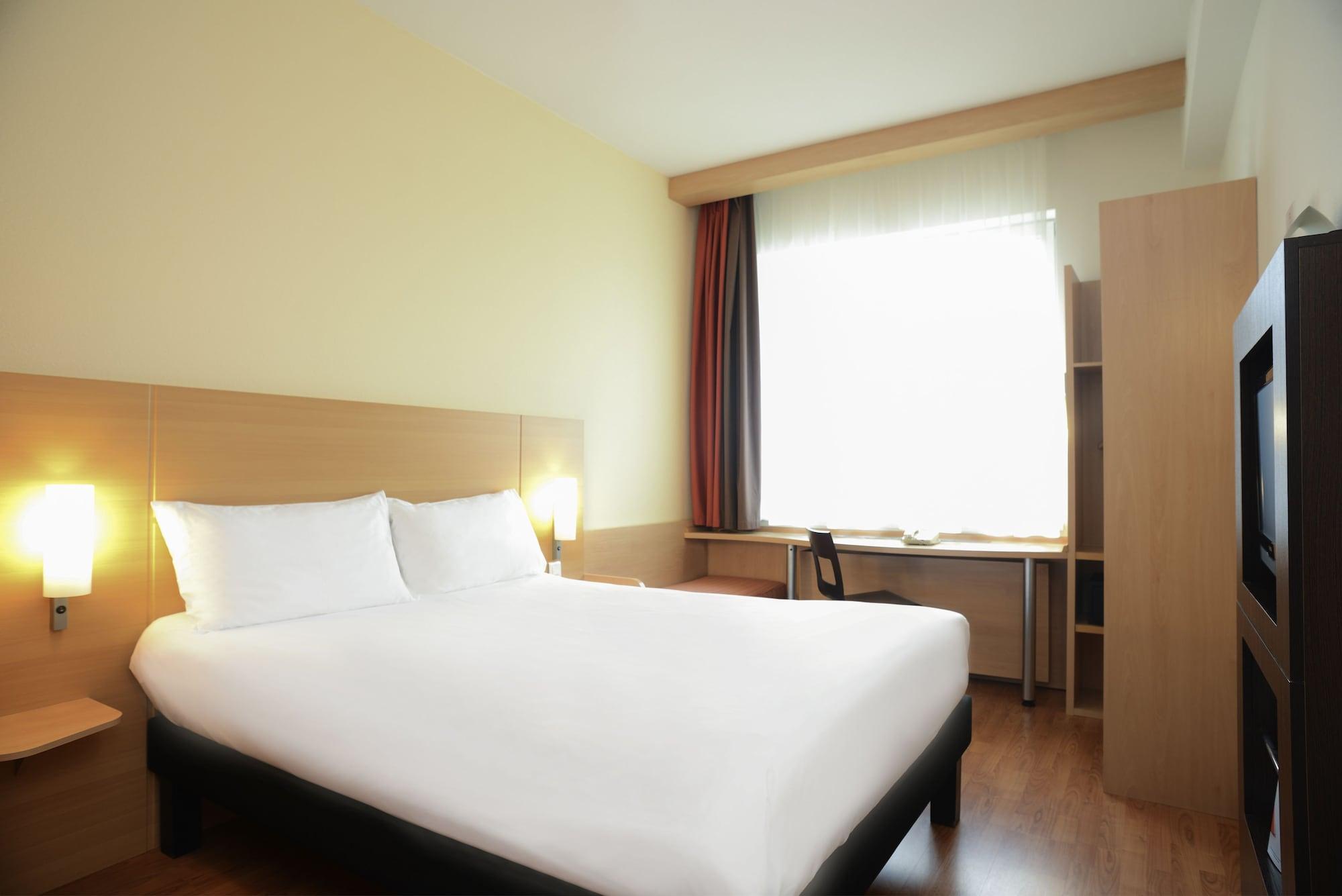 Ibis Paris Porte D'Italie Gentilly Bagian luar foto
